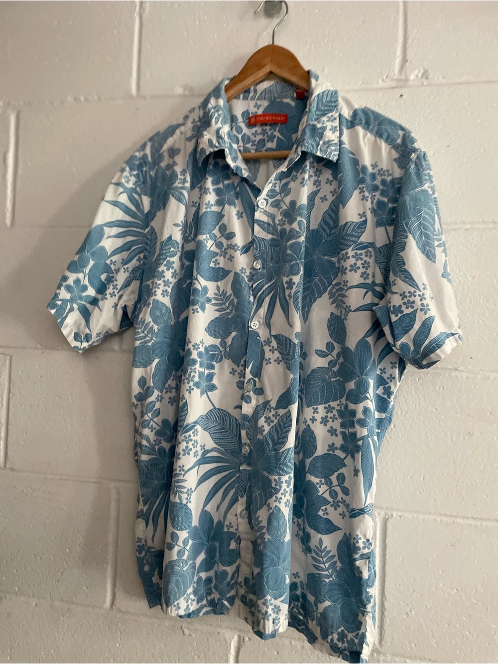 Tommy Bahama Men's Blue Floral Short-Sleeve Button-Up Shirt